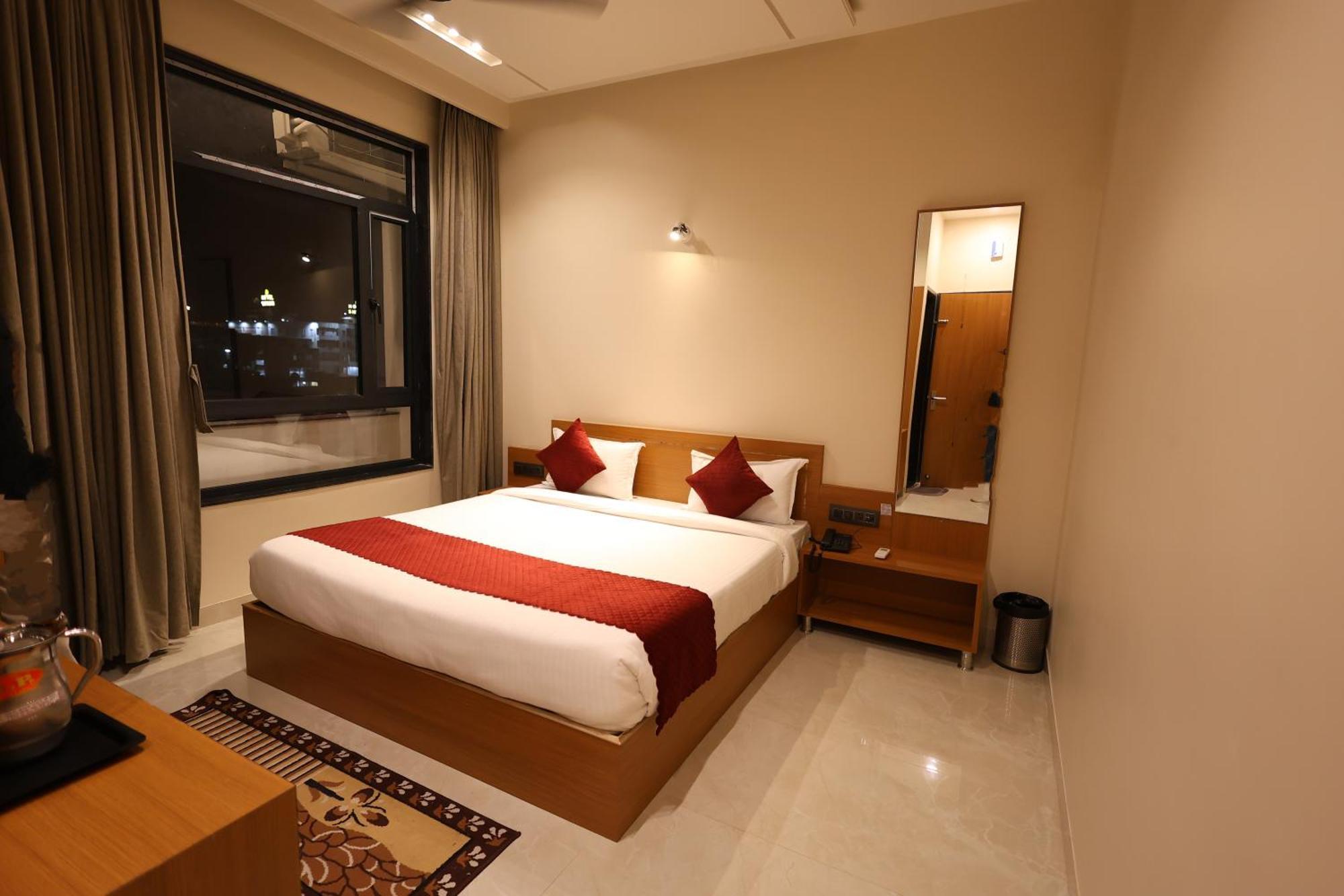 The Tri Arrow Otel Khātu Dış mekan fotoğraf