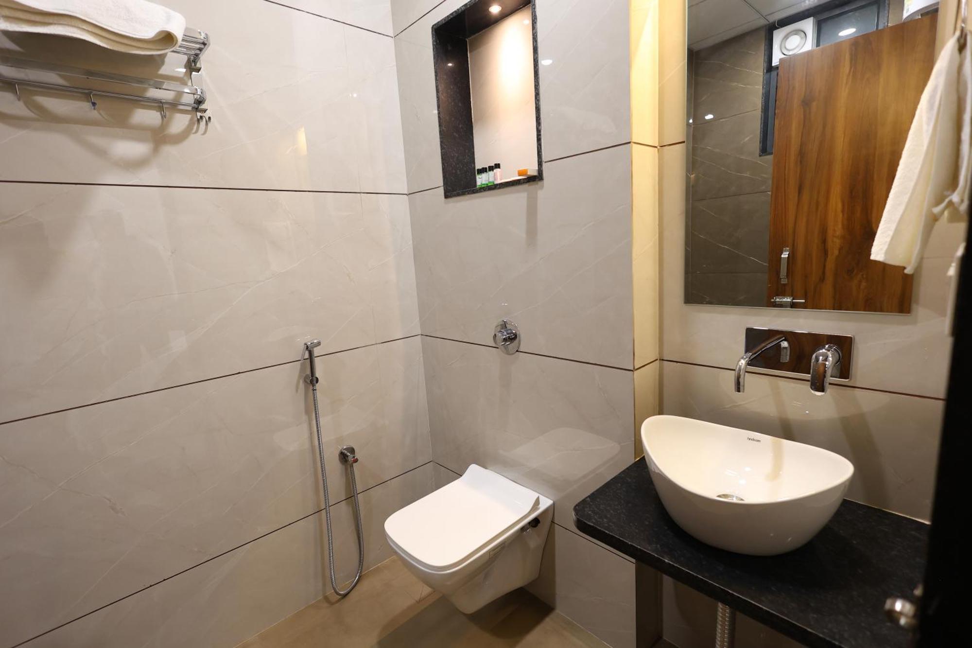 The Tri Arrow Otel Khātu Dış mekan fotoğraf