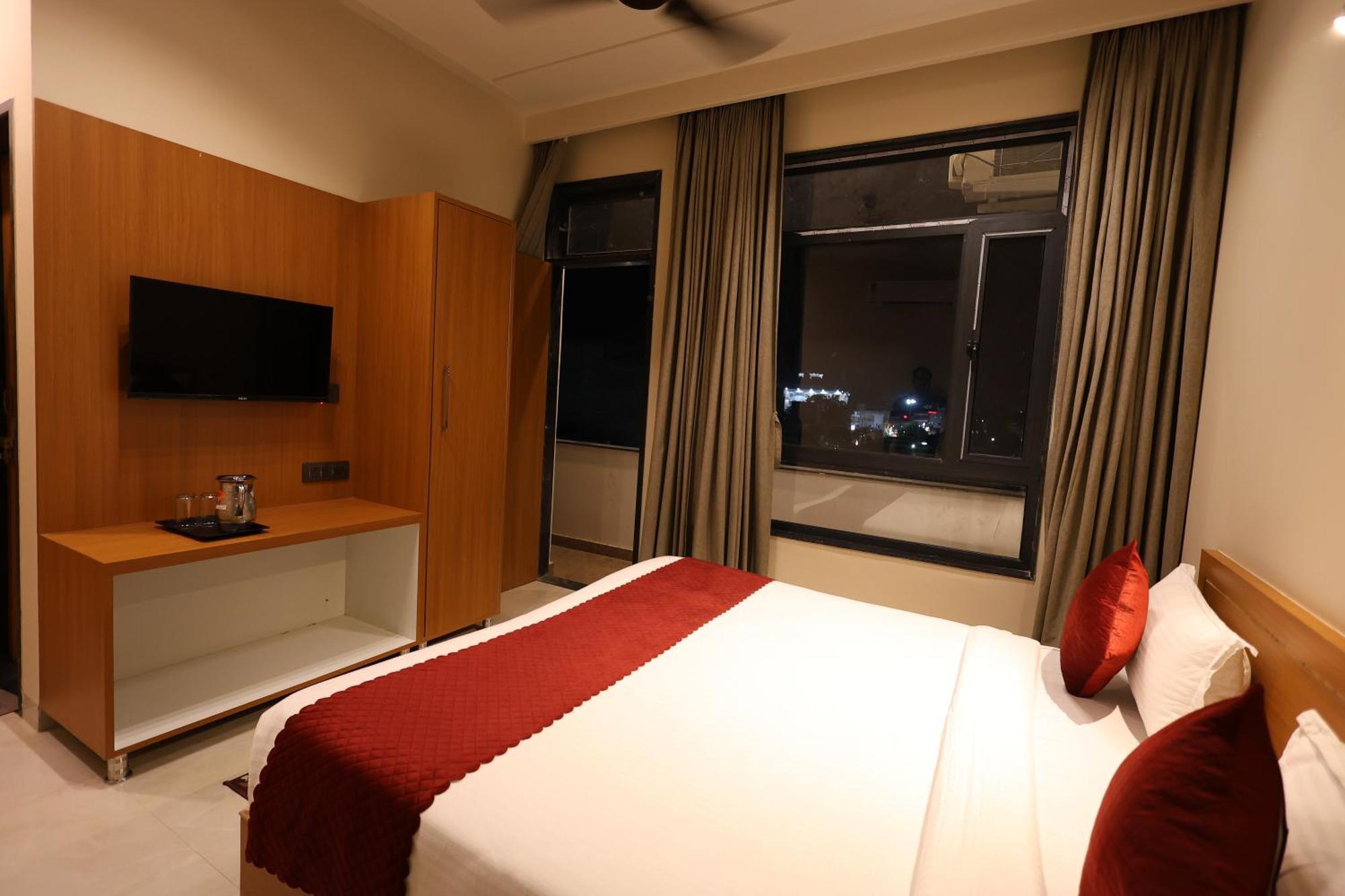 The Tri Arrow Otel Khātu Dış mekan fotoğraf