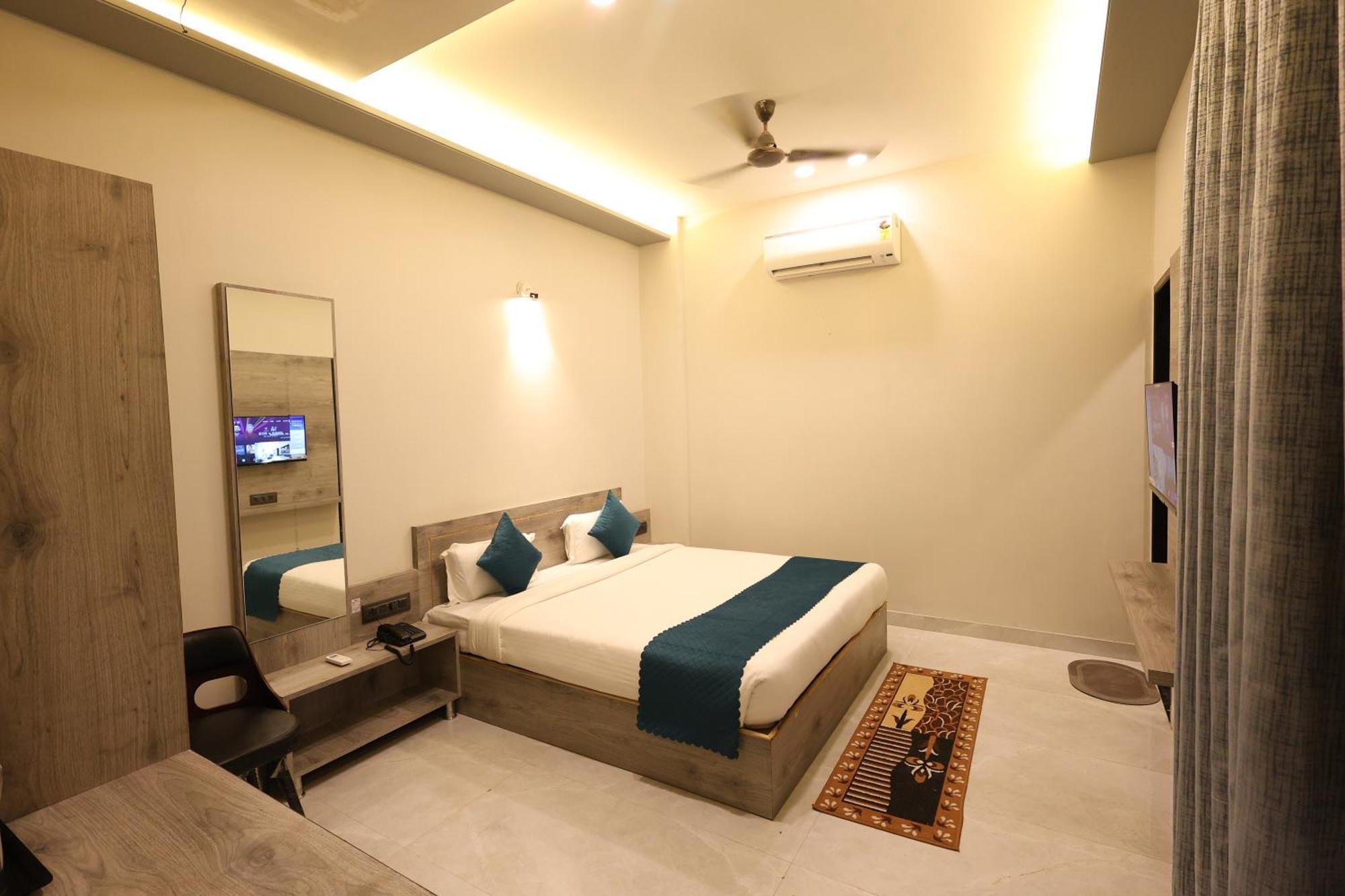 The Tri Arrow Otel Khātu Dış mekan fotoğraf